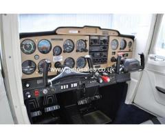 Cessna 152 - New Paint & Int